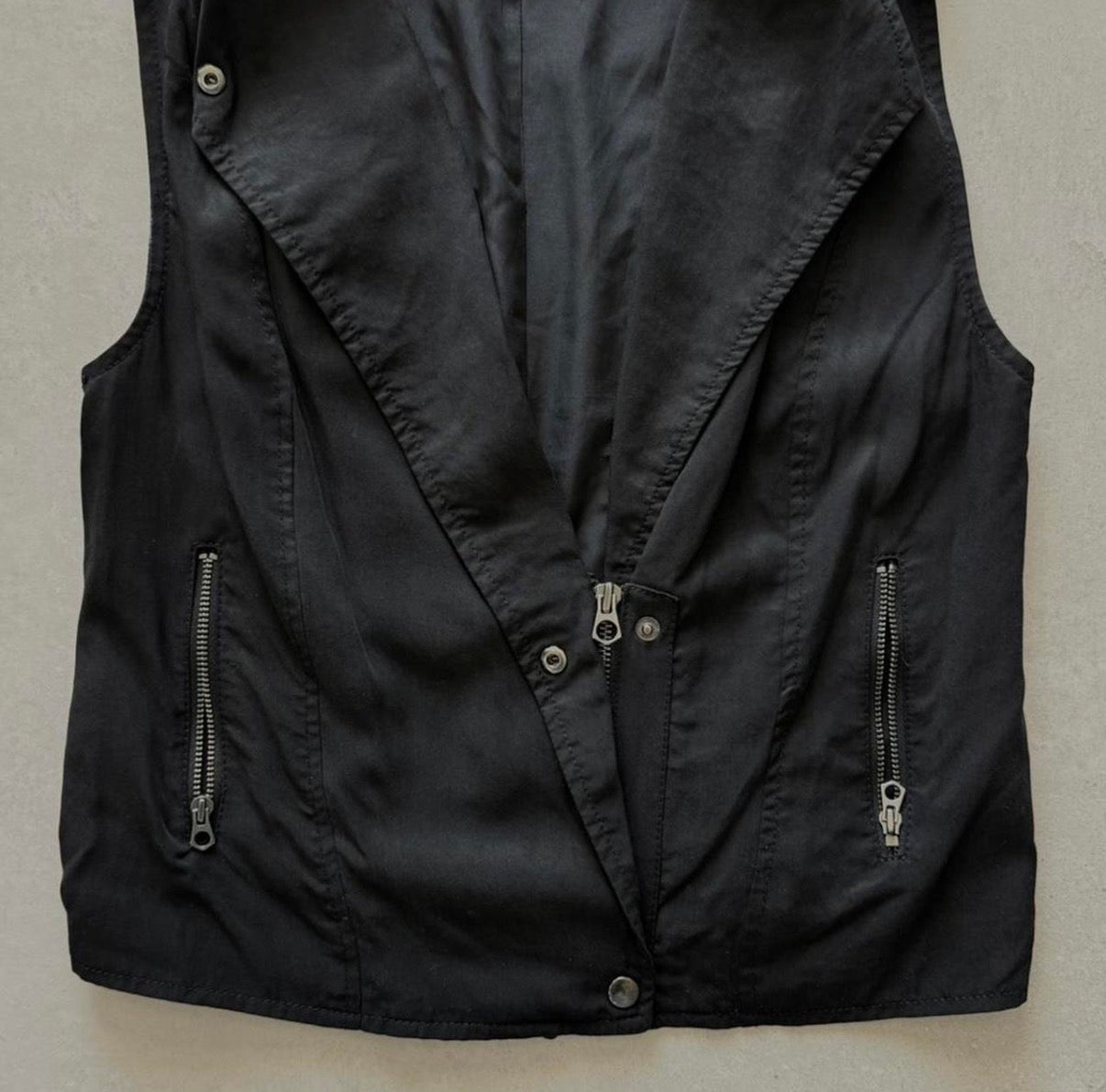 Moto Zip Vest