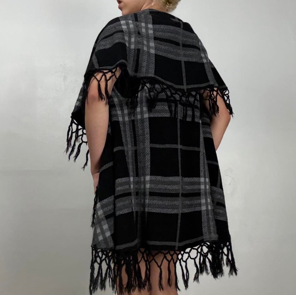 Plaid Tassel Shawl