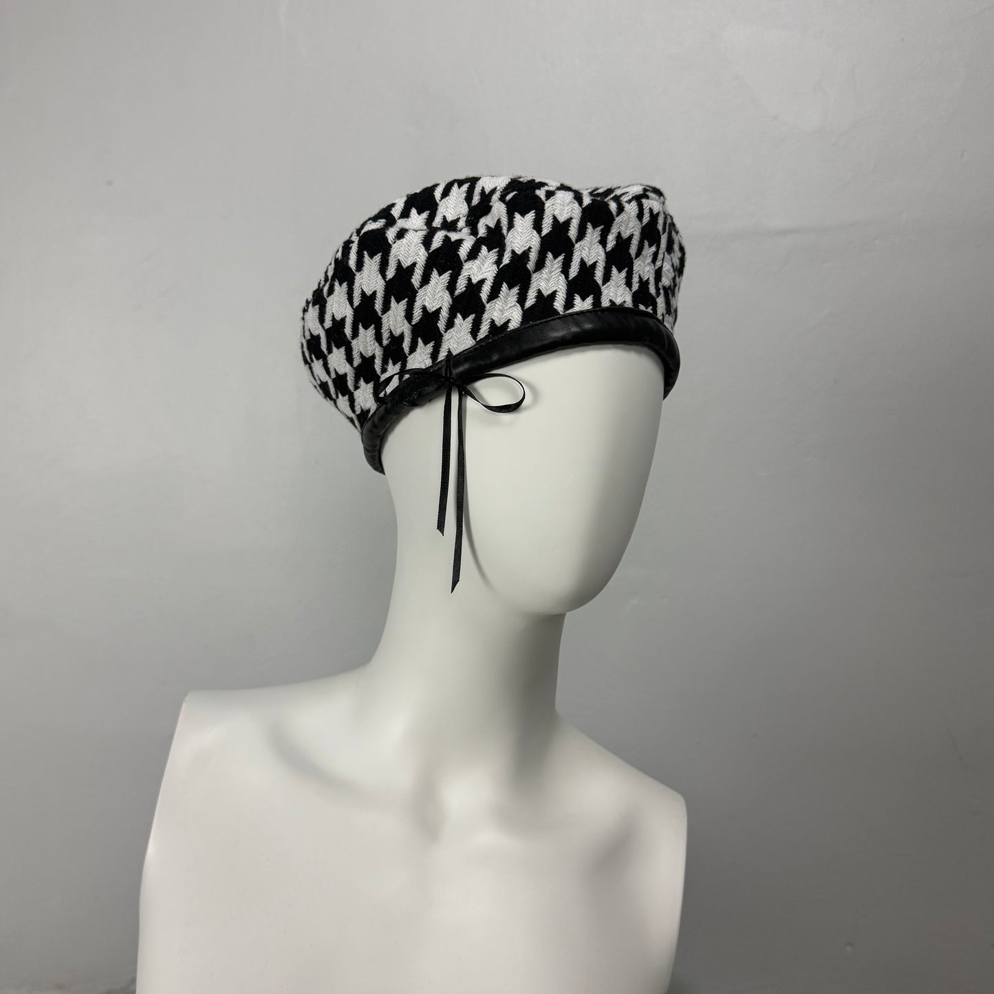 Houndstooth Knit Beret